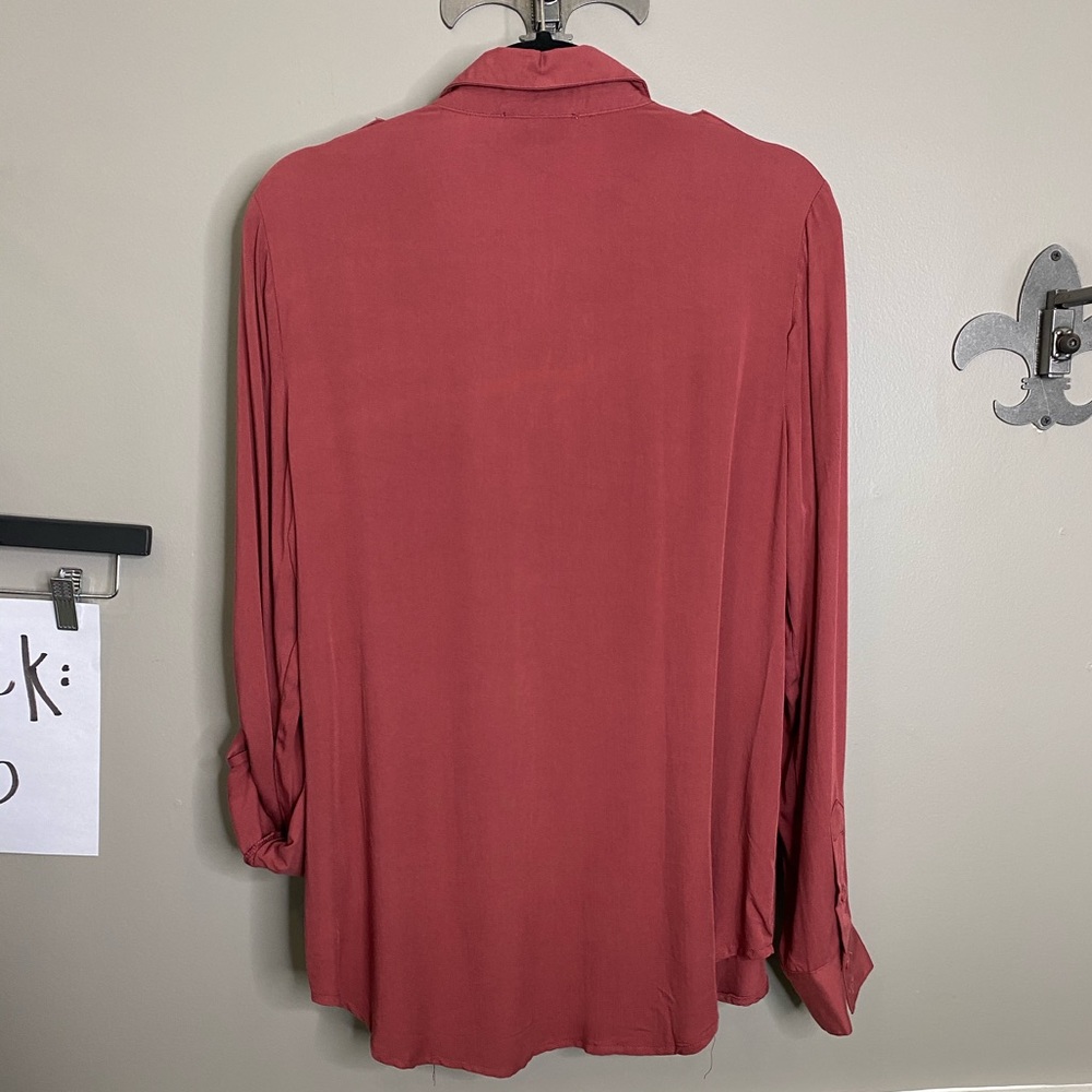 Button down Blouse - Picture 2 of 2